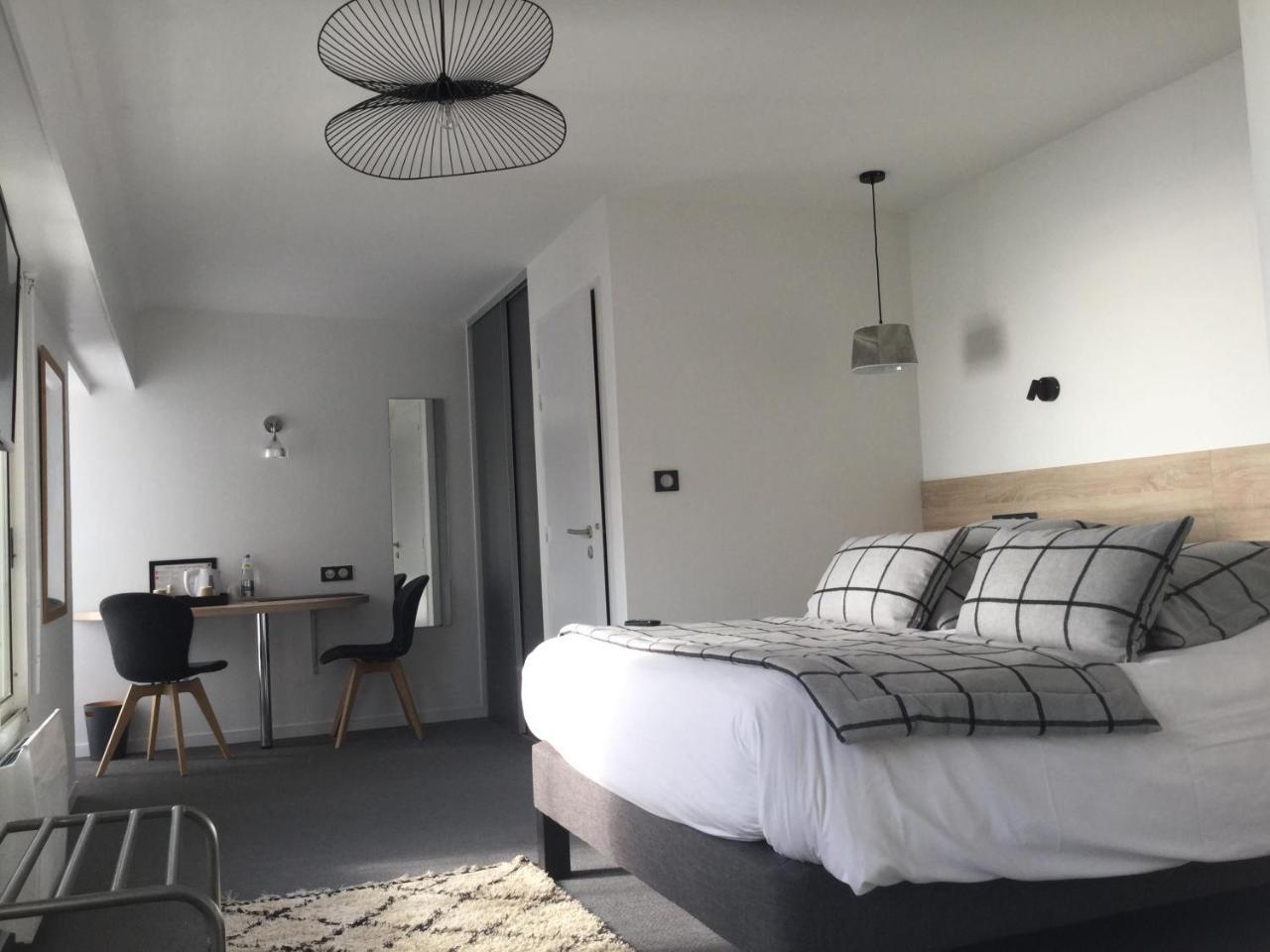 Logis Hotel De La Pointe Du Cap Coz 포에낭 외부 사진